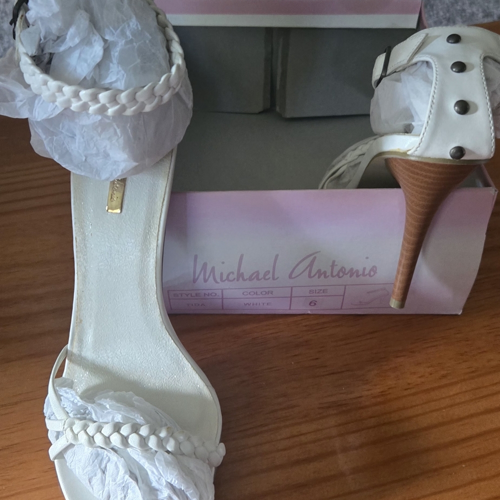 Michael Antonio Cream Heeled Sandals